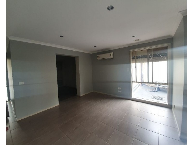 8a Honni Court, Fawkner VIC 3060