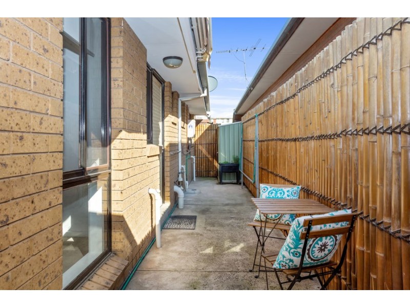 2/15 Mitchell Street, Brunswick VIC 3056