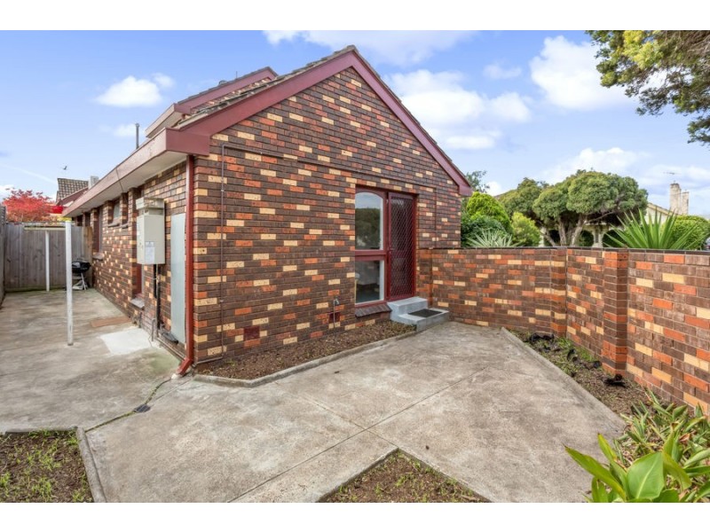 1/2 Third Avenue, Brunswick VIC 3056