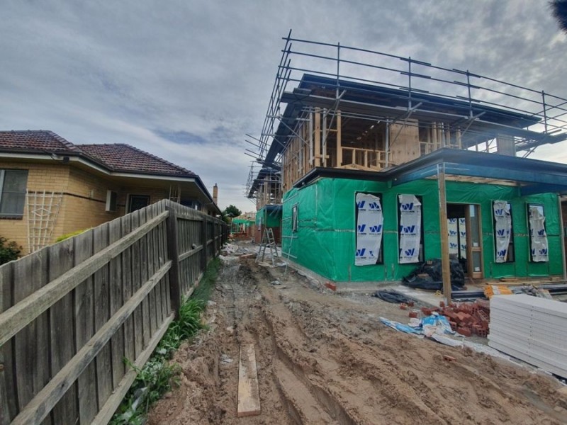 3 & 4/15a Darlington Grove, Coburg VIC 3058