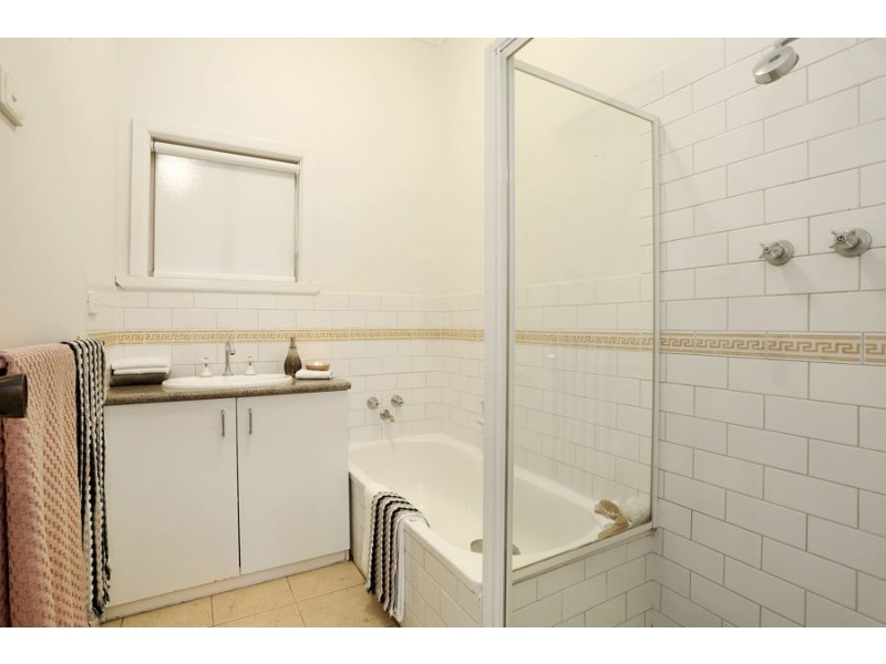 29 Darlington Grove, Coburg VIC 3058