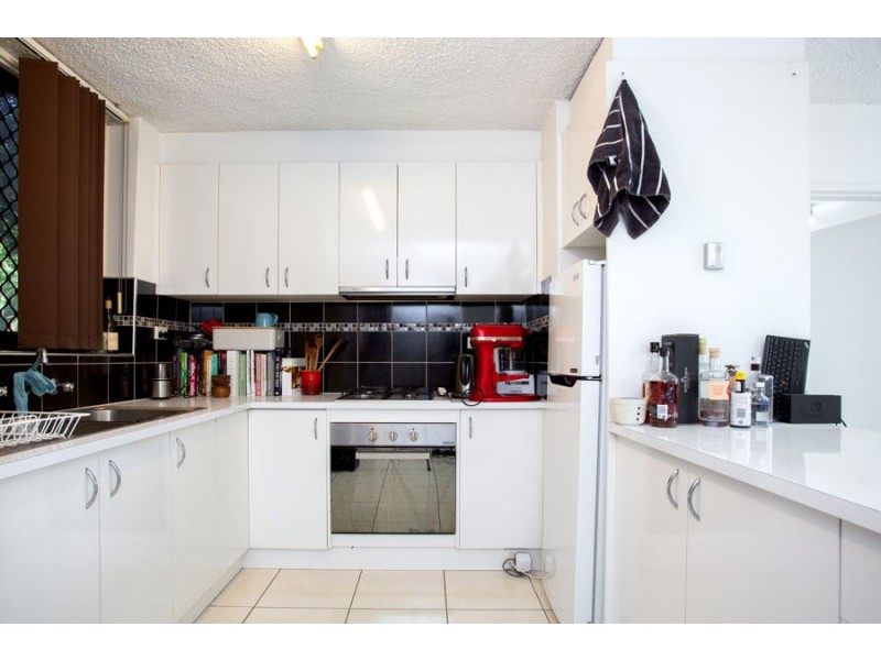 1/96 Glenlyon Road, Brunswick VIC 3056