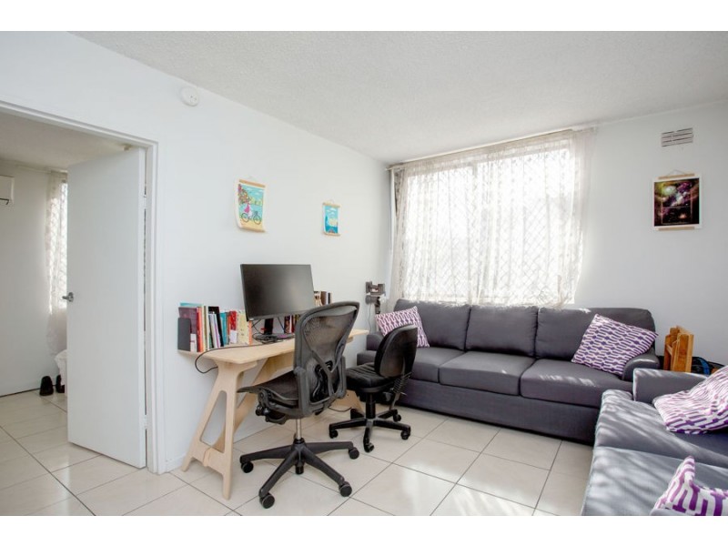 1/96 Glenlyon Road, Brunswick VIC 3056