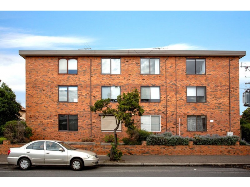 1/96 Glenlyon Road, Brunswick VIC 3056