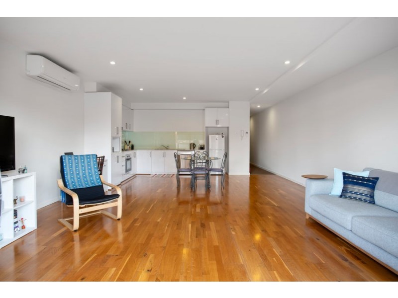 16/10 Breese Street, Brunswick VIC 3056