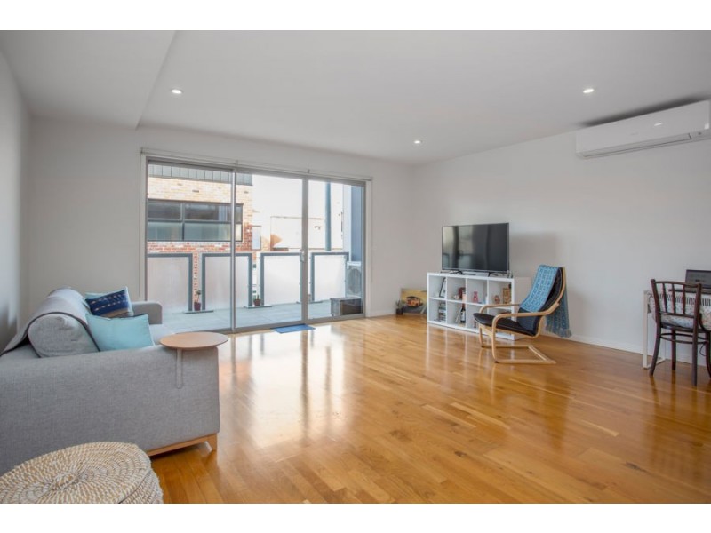 16/10 Breese Street, Brunswick VIC 3056