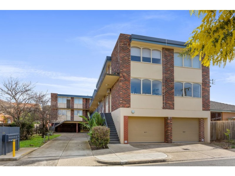 9/9 Austin Terrace, Brunswick VIC 3056