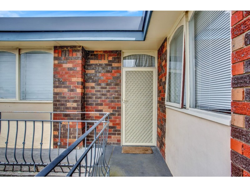 9/9 Austin Terrace, Brunswick VIC 3056