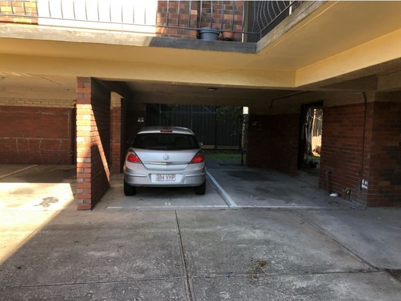 9/9 Austin Terrace, Brunswick VIC 3056