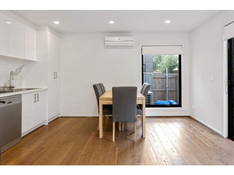 1/6-8 Brentwood Avenue, Pascoe Vale South VIC 3044