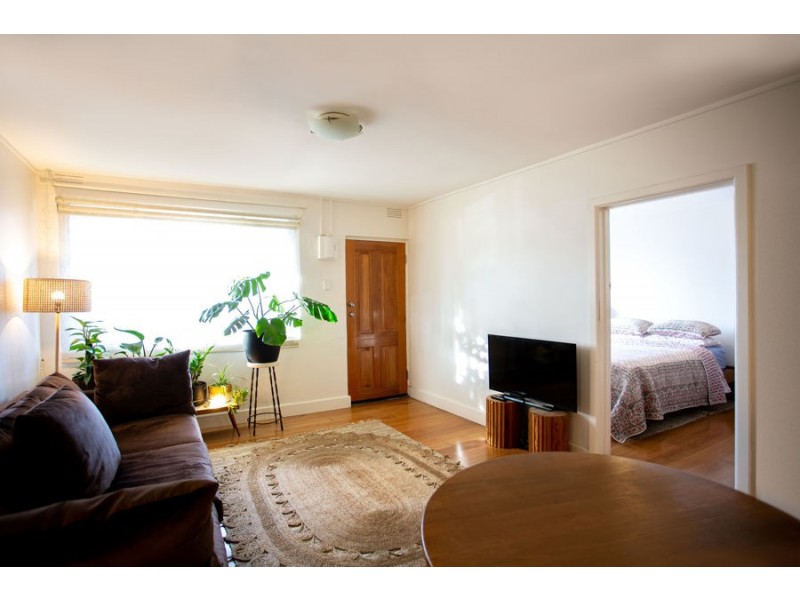 2/113 Albert Street, Brunswick VIC 3056