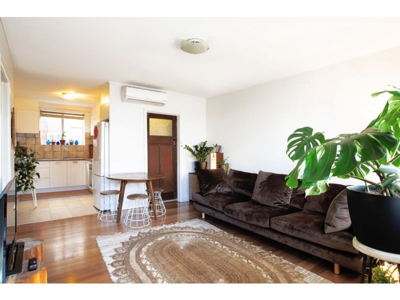 2/113 Albert Street, Brunswick VIC 3056