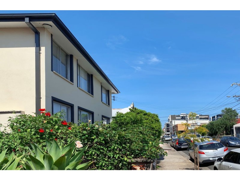 2/113 Albert Street, Brunswick VIC 3056