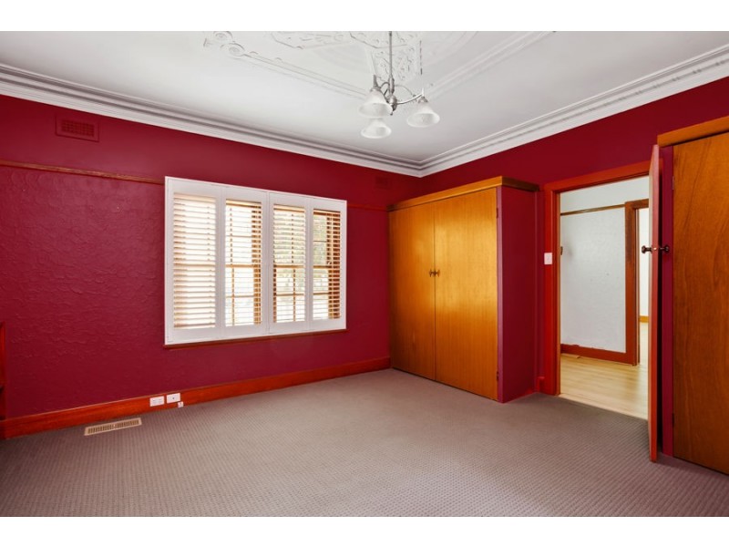 2 Jewell Cres, Brunswick West VIC 3055