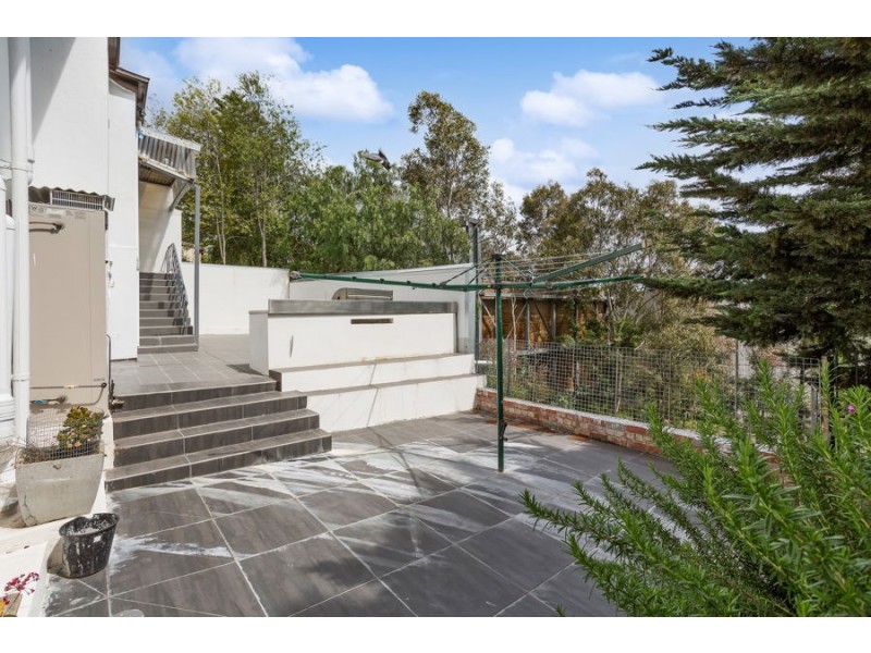 2 Jewell Cres, Brunswick West VIC 3055