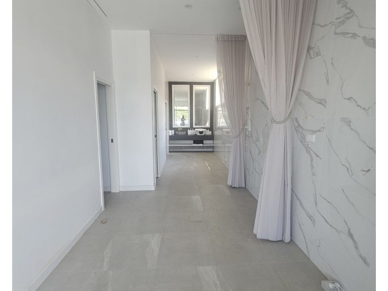 327 Napier Street, Strathmore VIC 3041