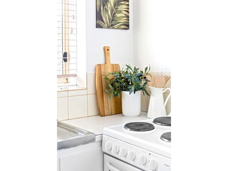 9/9 Austin Terrace, Brunswick VIC 3056