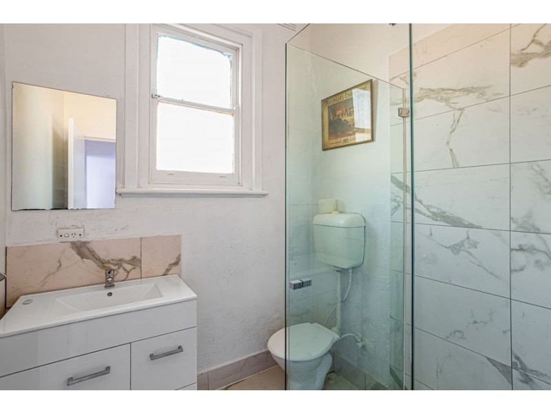 112 Bell Street, Coburg VIC 3058