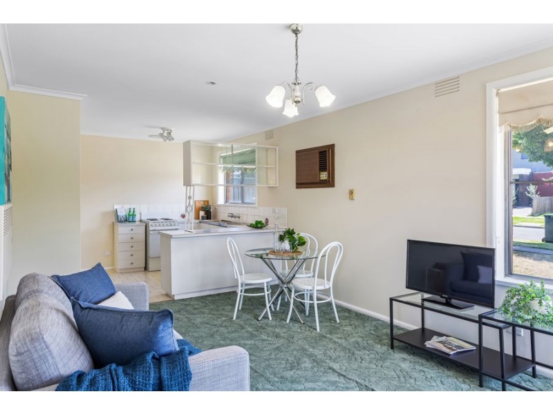 1/27 Grandview Street, Glenroy VIC 3046