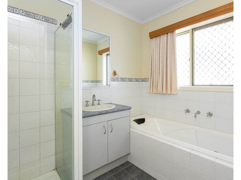 13 Hertford Road, Sunshine VIC 3020