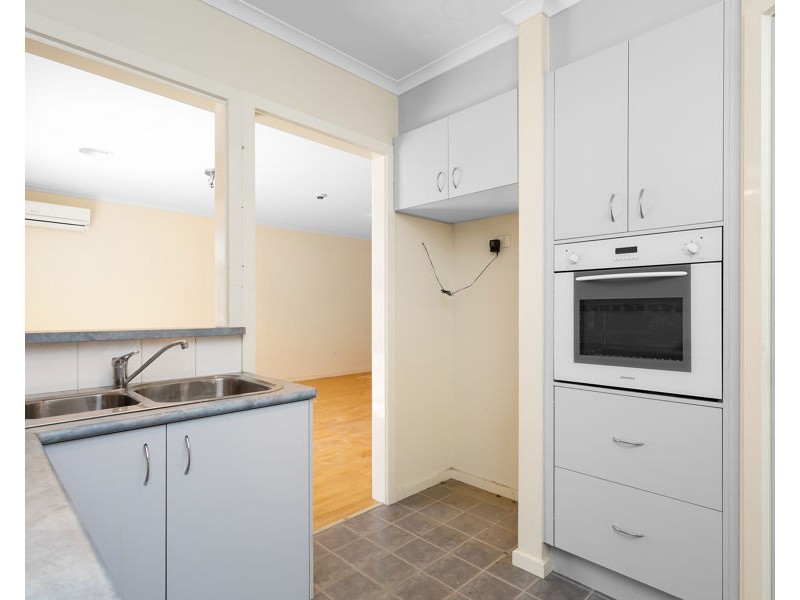 13 Hertford Road, Sunshine VIC 3020