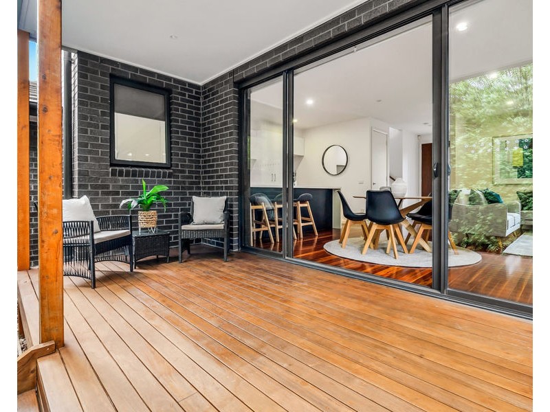 2/25 Leura Street, Doncaster East VIC 3109