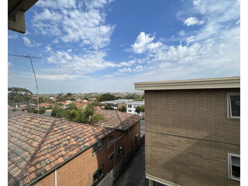 8/12 Allard Street, Brunswick West VIC 3055