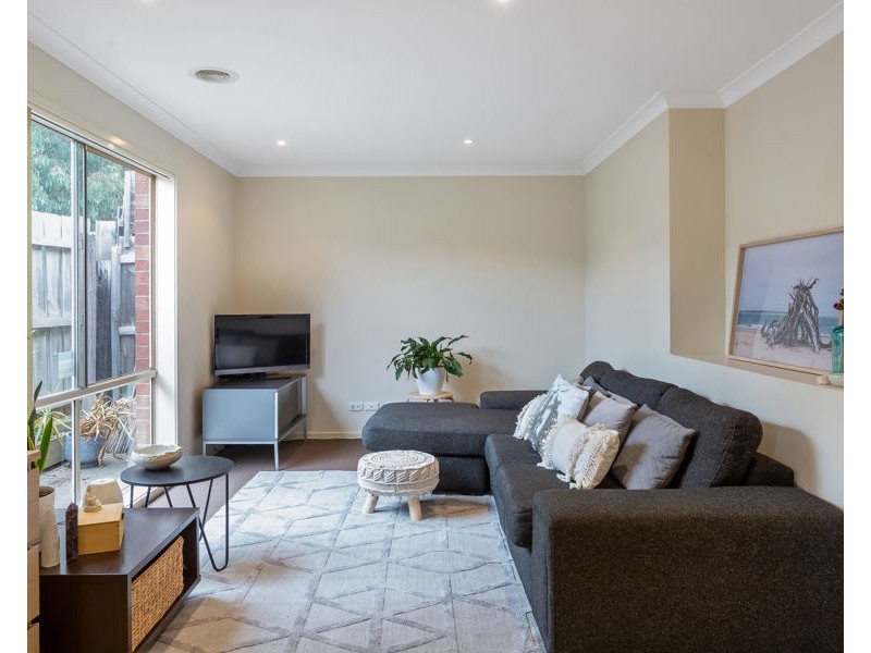 2/15 Kennedy Street, Reservoir VIC 3073