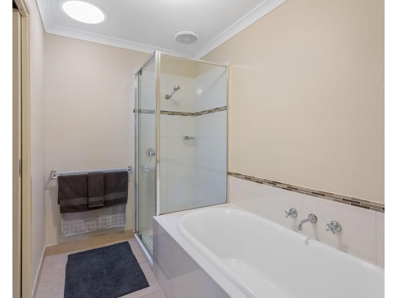 2/15 Kennedy Street, Reservoir VIC 3073