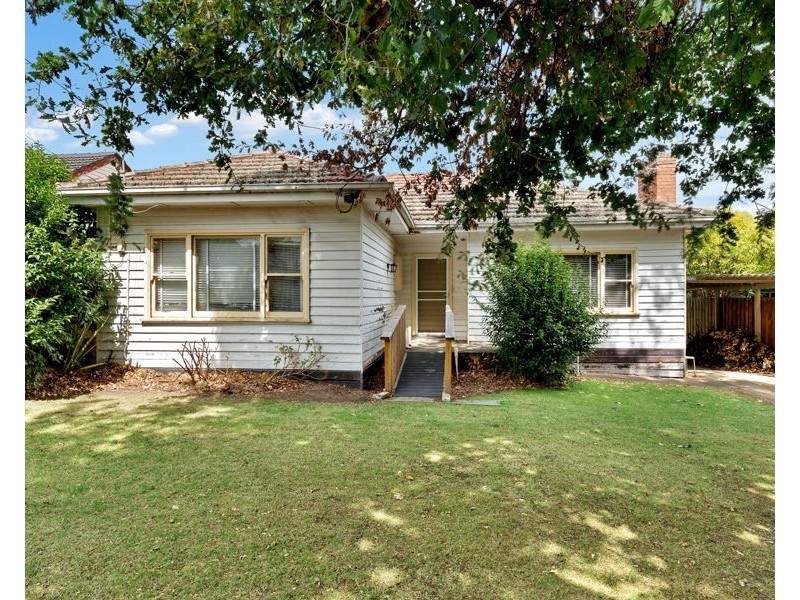 16 Agnew Street, Blackburn South VIC 3130
