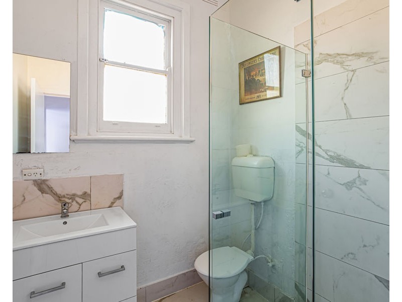 112 Bell Street, Coburg VIC 3058