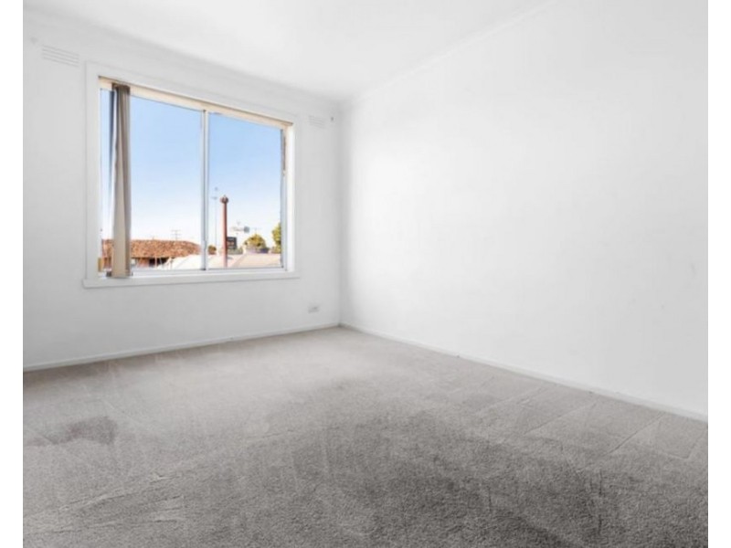 10/389 Barkly Street, Footscray VIC 3011