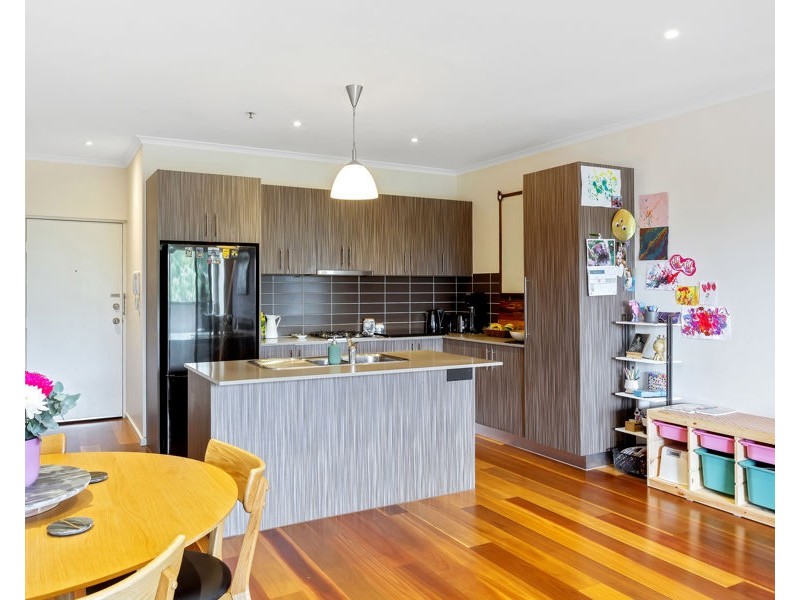 11/208 Waterloo Road, Oak Park VIC 3046