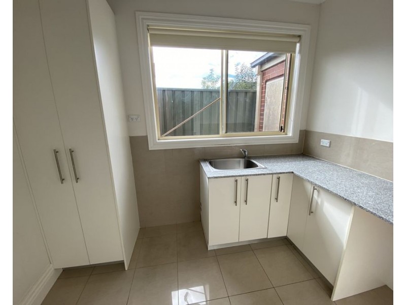 9a O’Shannassy Street, Essendon VIC 3040