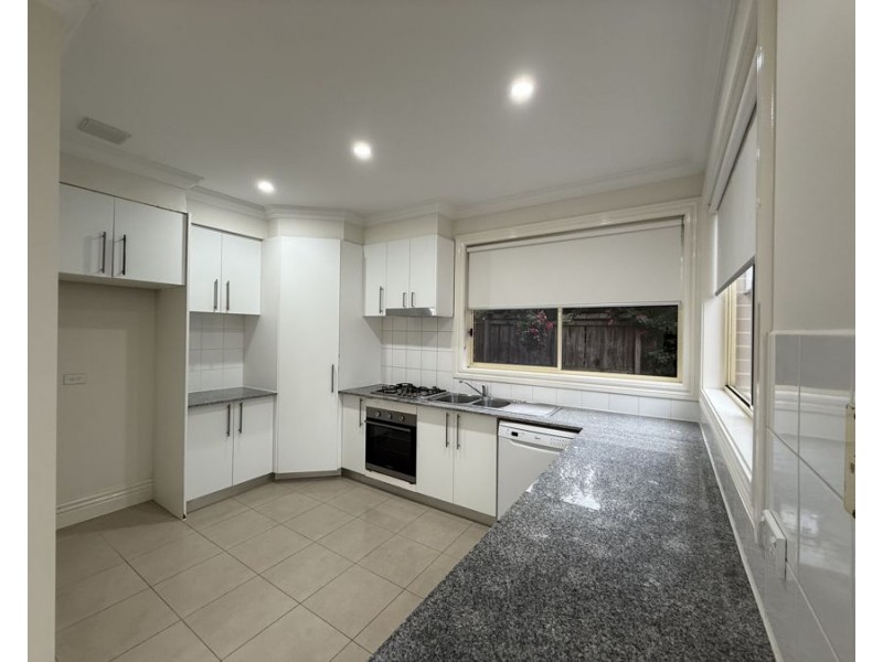 9a O’Shannassy Street, Essendon VIC 3040