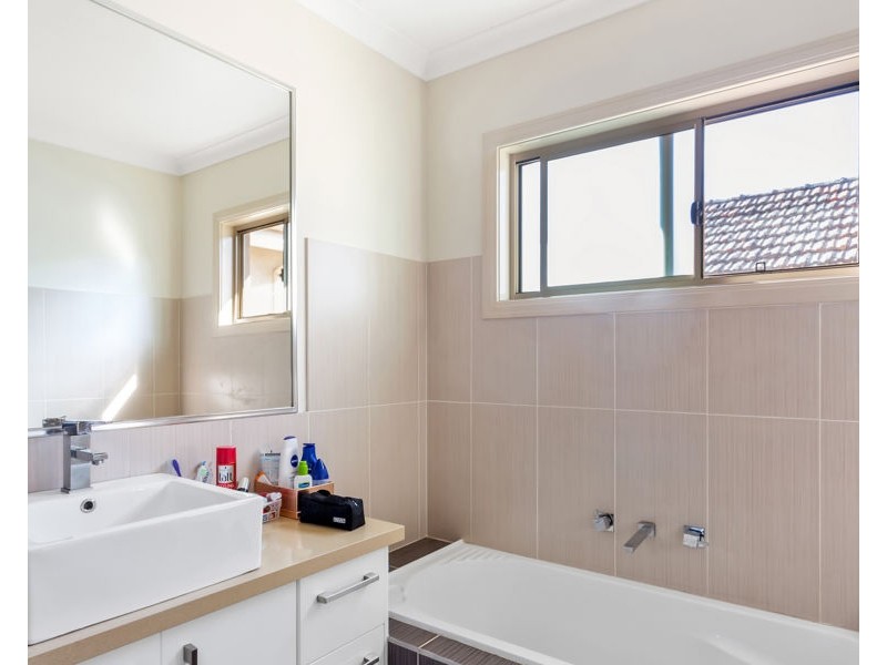 1/4 Farringdon Street, Pascoe Vale VIC 3044