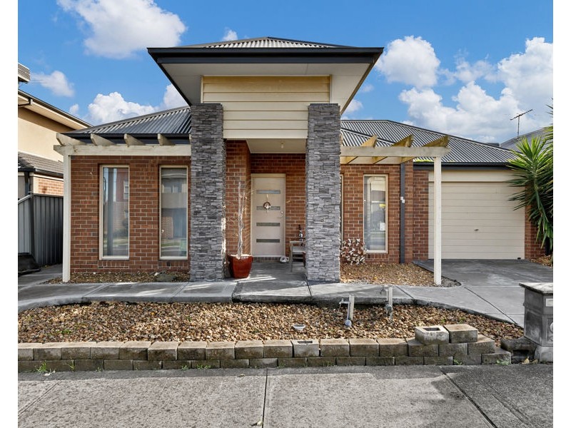 32 Wyperfeld Avenue, Craigieburn VIC 3064