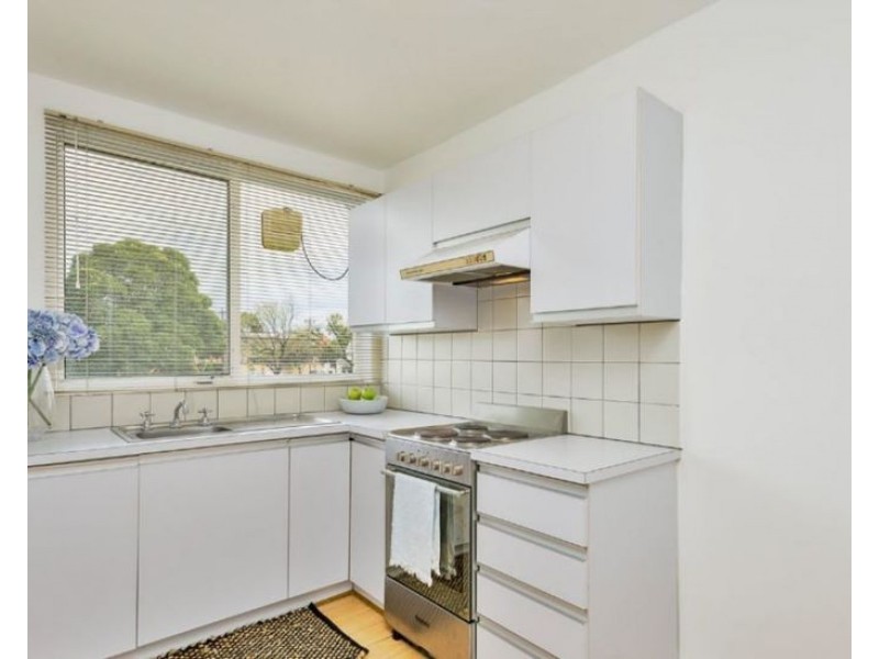 6/156a Napier Street, Essendon VIC 3040