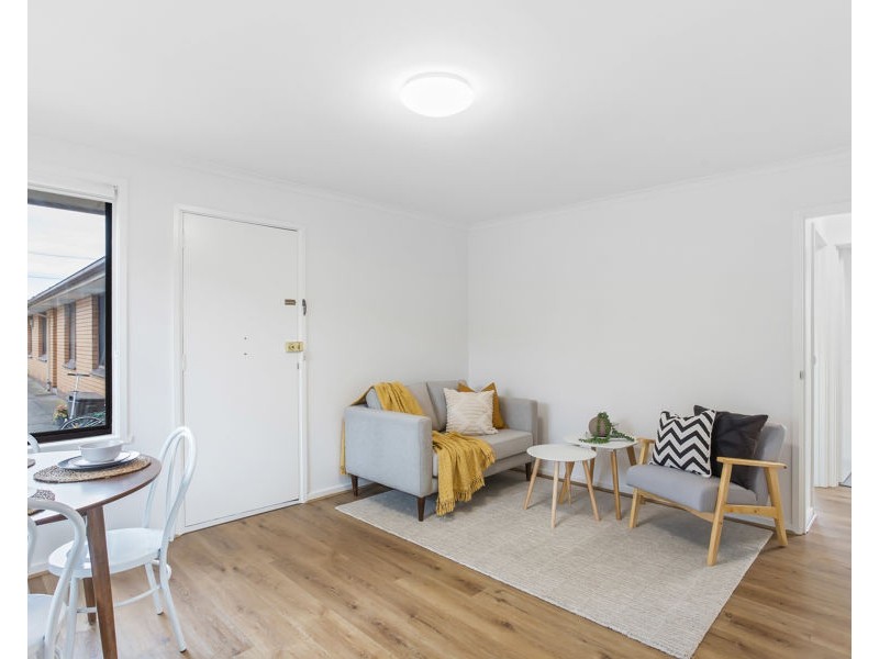 4/10 Larnoo Ave, Brunswick West VIC 3055