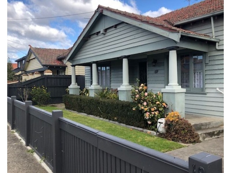 19 Darlington Grove, Coburg VIC 3058