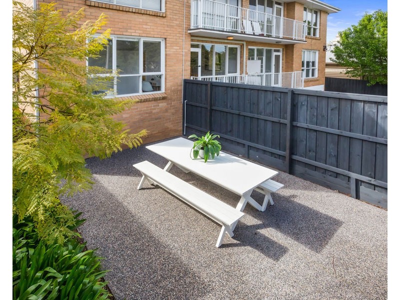 2/4 Langford Street, Surrey Hills VIC 3127