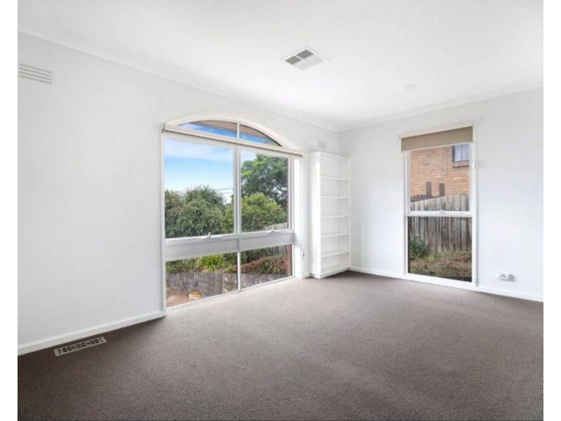 15-17 Streldon Avenue, Strathmore VIC 3041