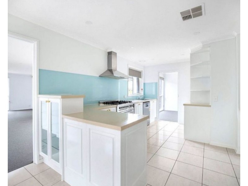 15-17 Streldon Avenue, Strathmore VIC 3041