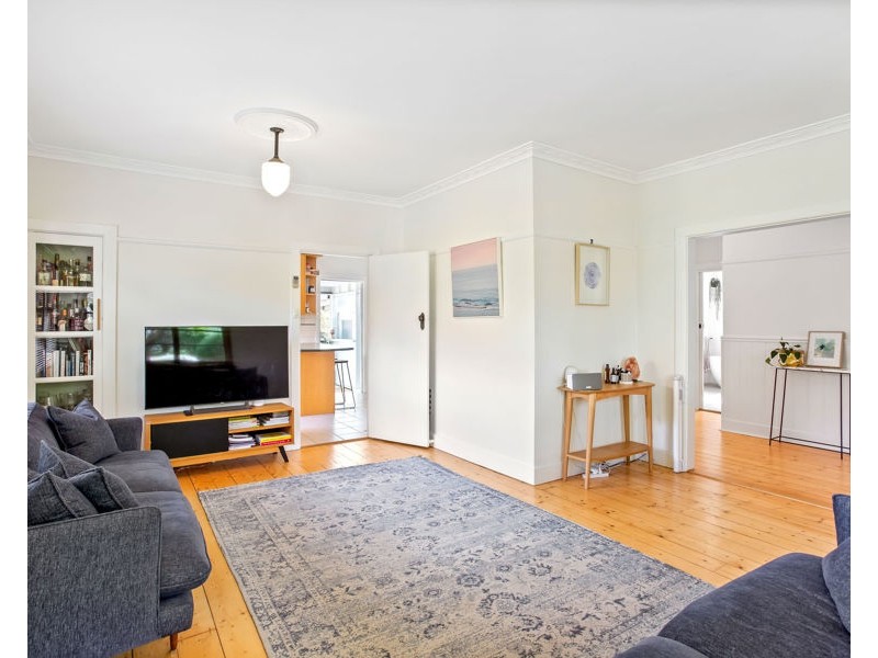 23 Douglas Street, Rosanna VIC 3084