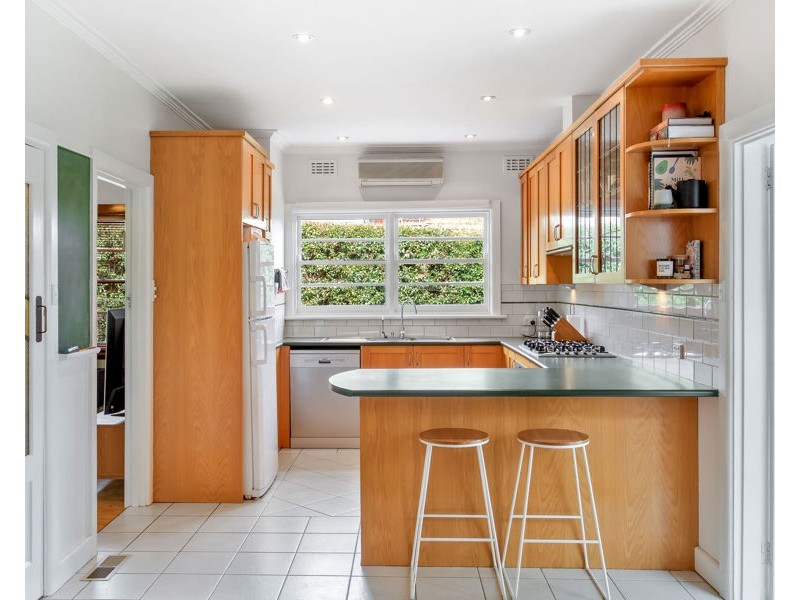 23 Douglas Street, Rosanna VIC 3084