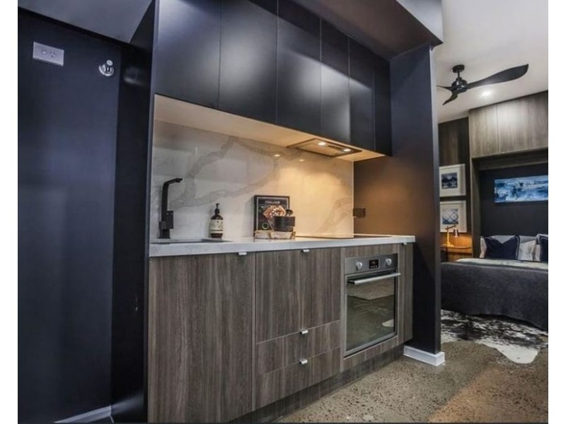 1/2 West Street, Brunswick VIC 3056
