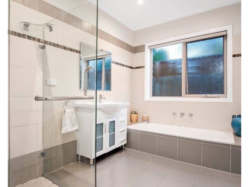 2/157 Porter Street, Heidelberg Heights VIC 3081