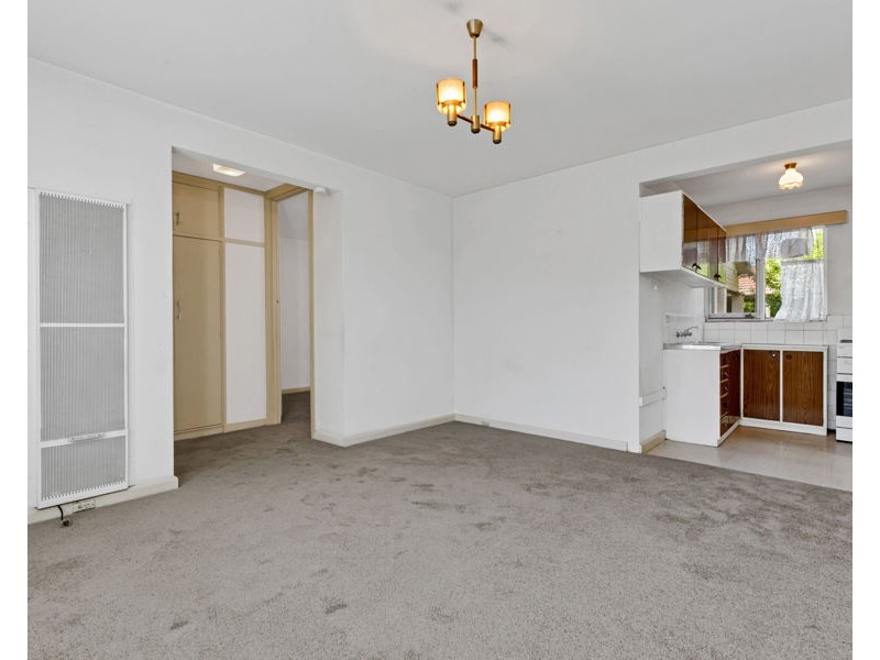 1/24 Daly Street, Brunswick West VIC 3055