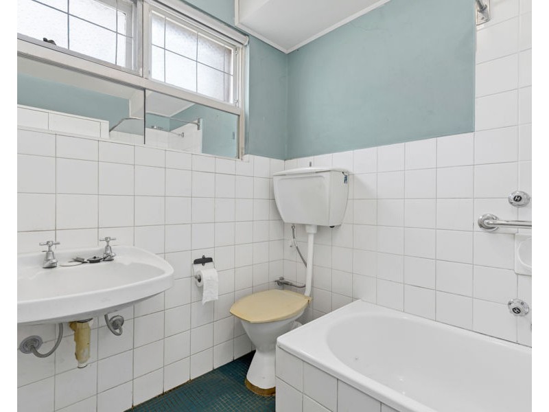 1/24 Daly Street, Brunswick West VIC 3055