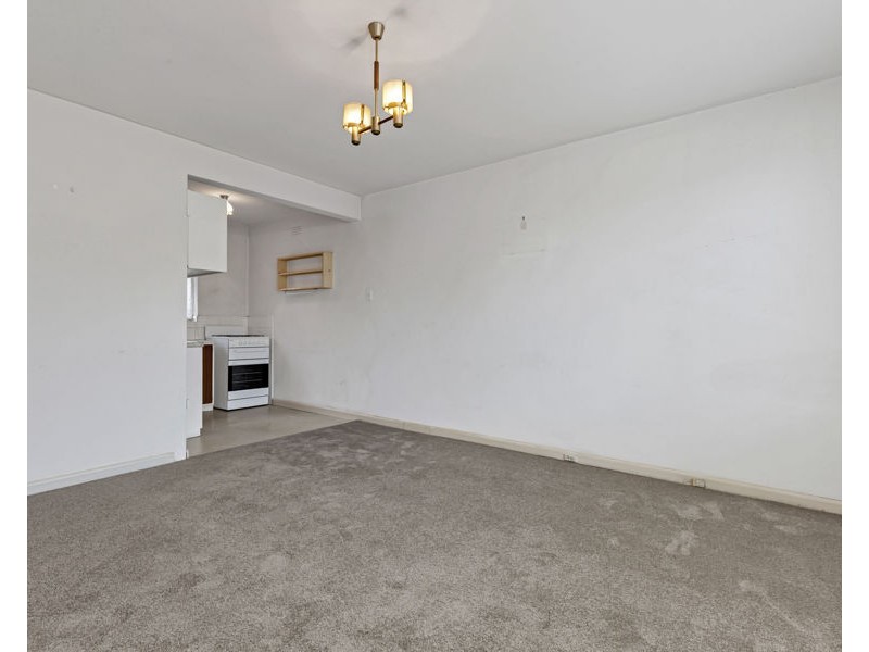 1/24 Daly Street, Brunswick West VIC 3055